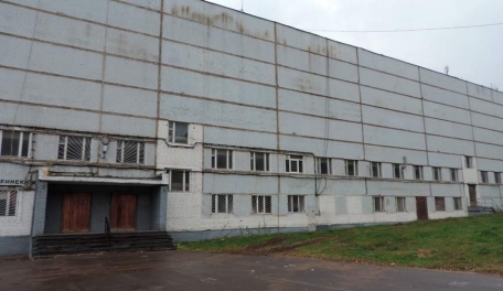 Четырехэтажное производственное здание