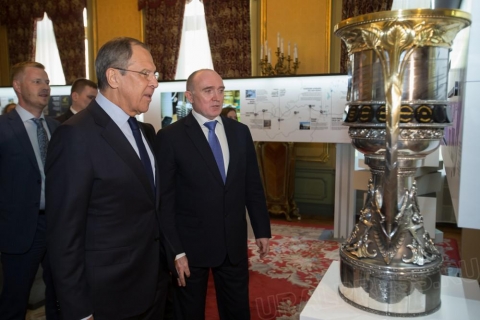 Борис Дубровский презентовал дипломатам Челябинскую область и пригласил в гости: Лучше один раз увидеть